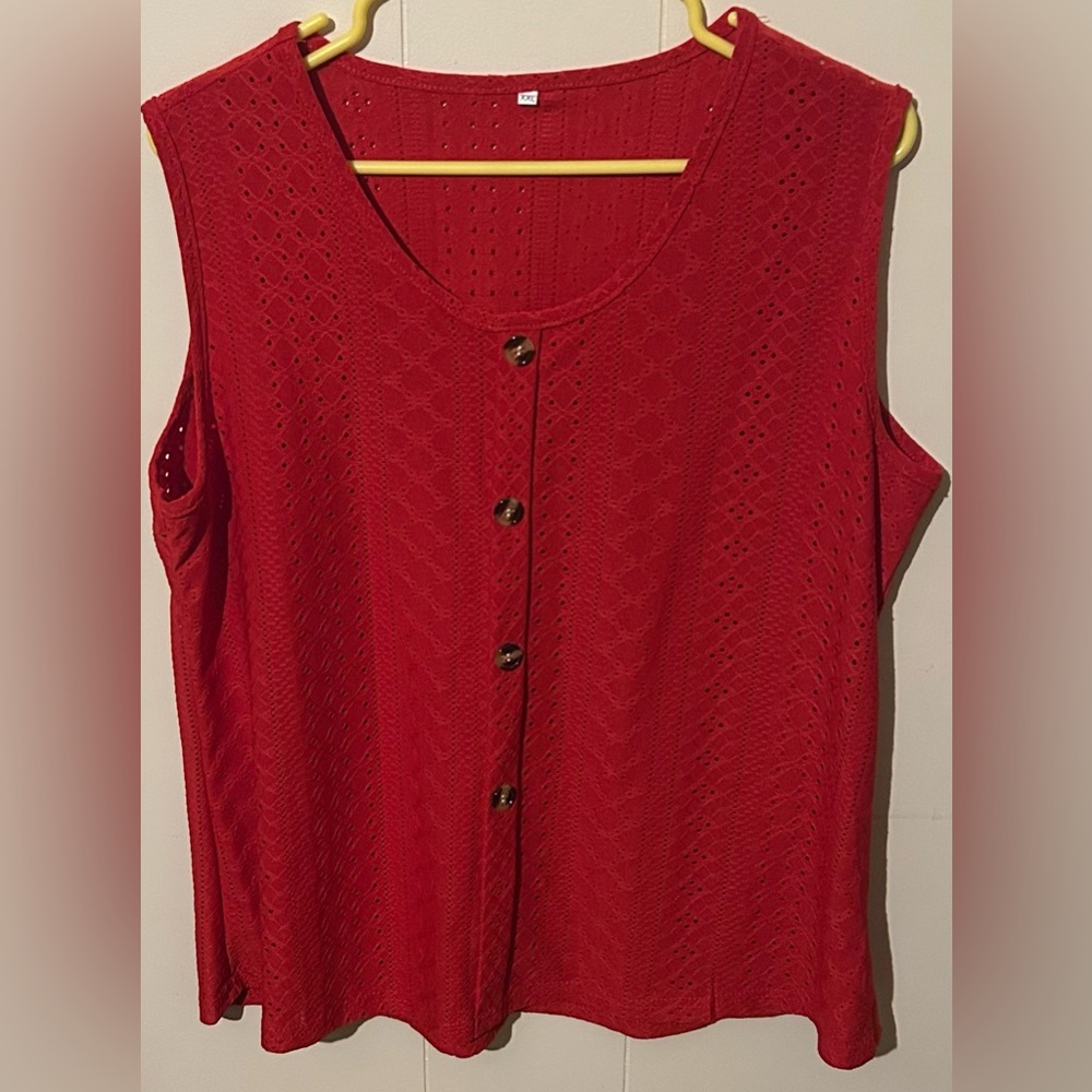 Red Sleeveless Top With Buttons XXL